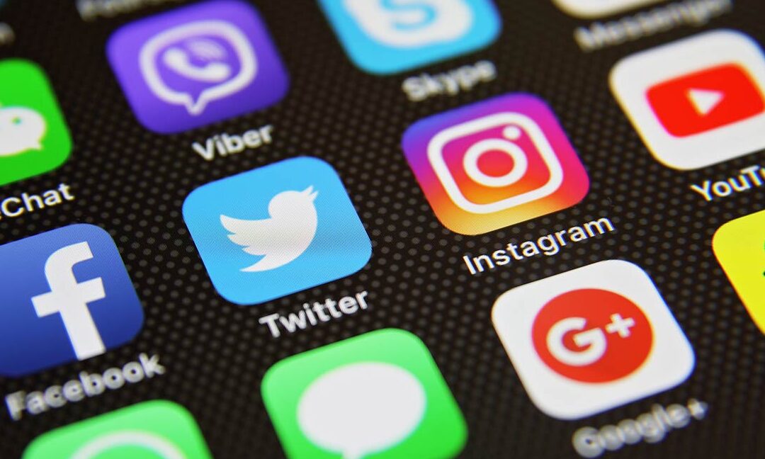 medias sociaux