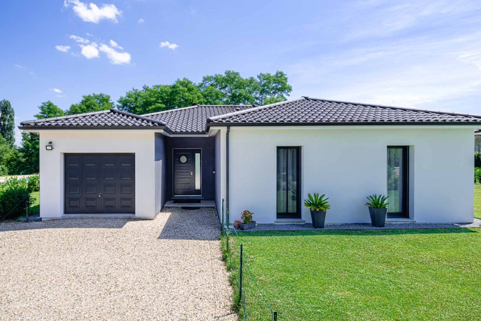 Exemple De Maison De Plain Pied : Inspirez-Vous Avec Ces 5 Modèles ...